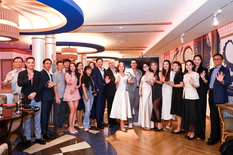 Toàn cảnh khách mời tại The Golden Decade